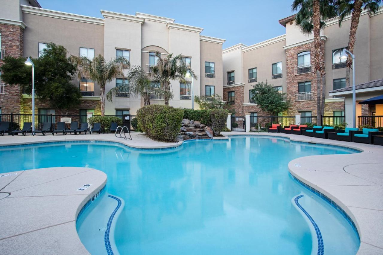 Holiday Inn Express & Suites Phoenix Glendale Dist By Ihg Kültér fotó