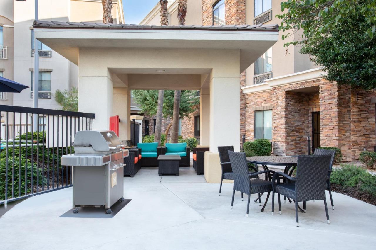 Holiday Inn Express & Suites Phoenix Glendale Dist By Ihg Kültér fotó
